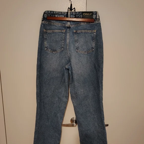 🔥 SALE🎄Only Women's Jeans - Picture 2 of 6